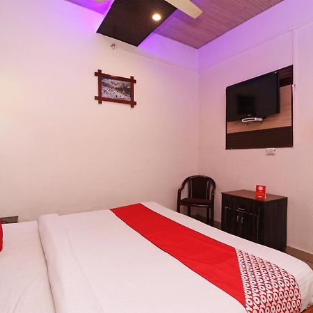 Oyo 75571 Sai Pooja Lodging Hotel Mumbai Luaran gambar