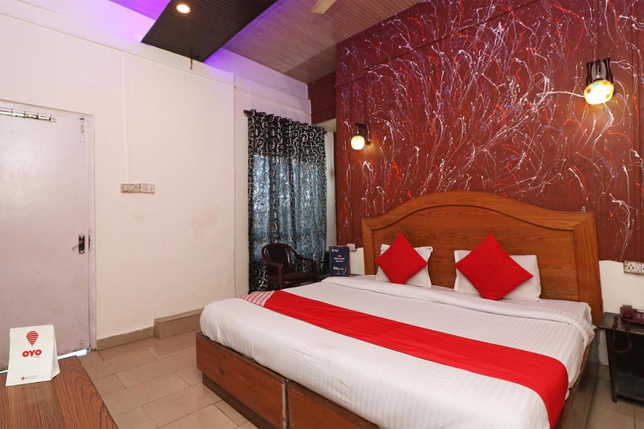 Oyo 75571 Sai Pooja Lodging Hotel Mumbai Luaran gambar